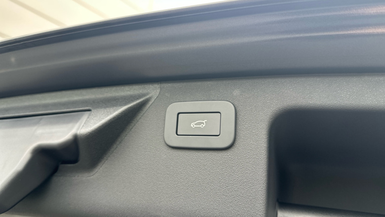 Land Rover Discovery Sport 1.5 P270e Metropolitan 5dr Auto [5 Seat] Station Wagon